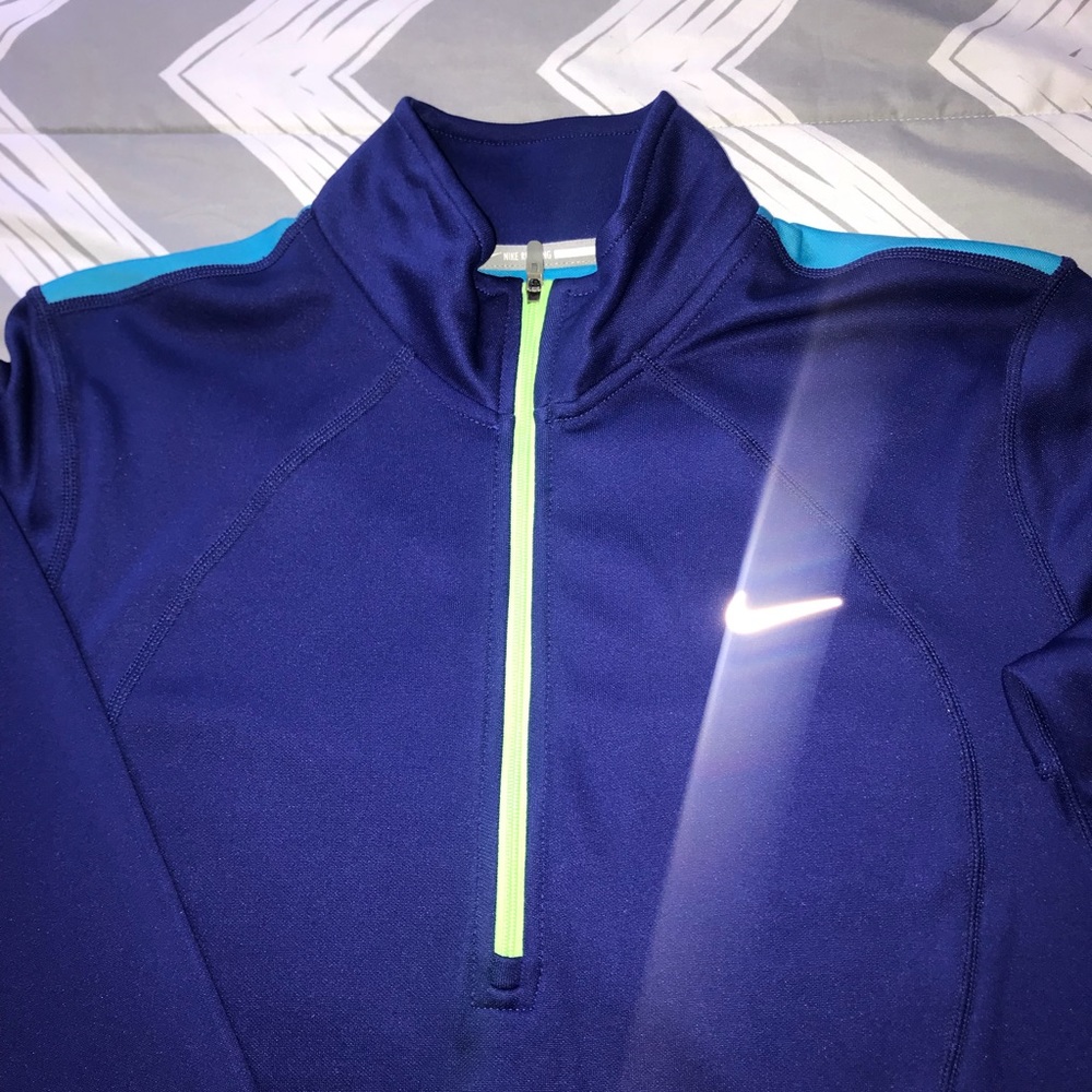 Nike Running Pullover/Thermal - image 2